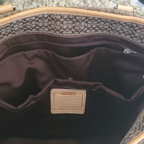 Coach Tote brown and tan no signs of use! - Picture 7 of 9